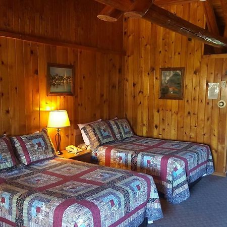 Timber Inn Motel Ludlow Bagian luar foto